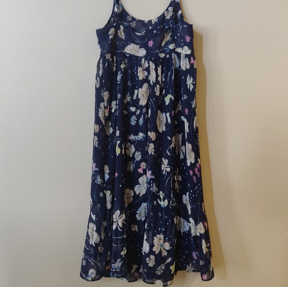 🌠2/$35🌠 Korean Style Dark Blue Maxi Floral Dress - Picture 4 of 11